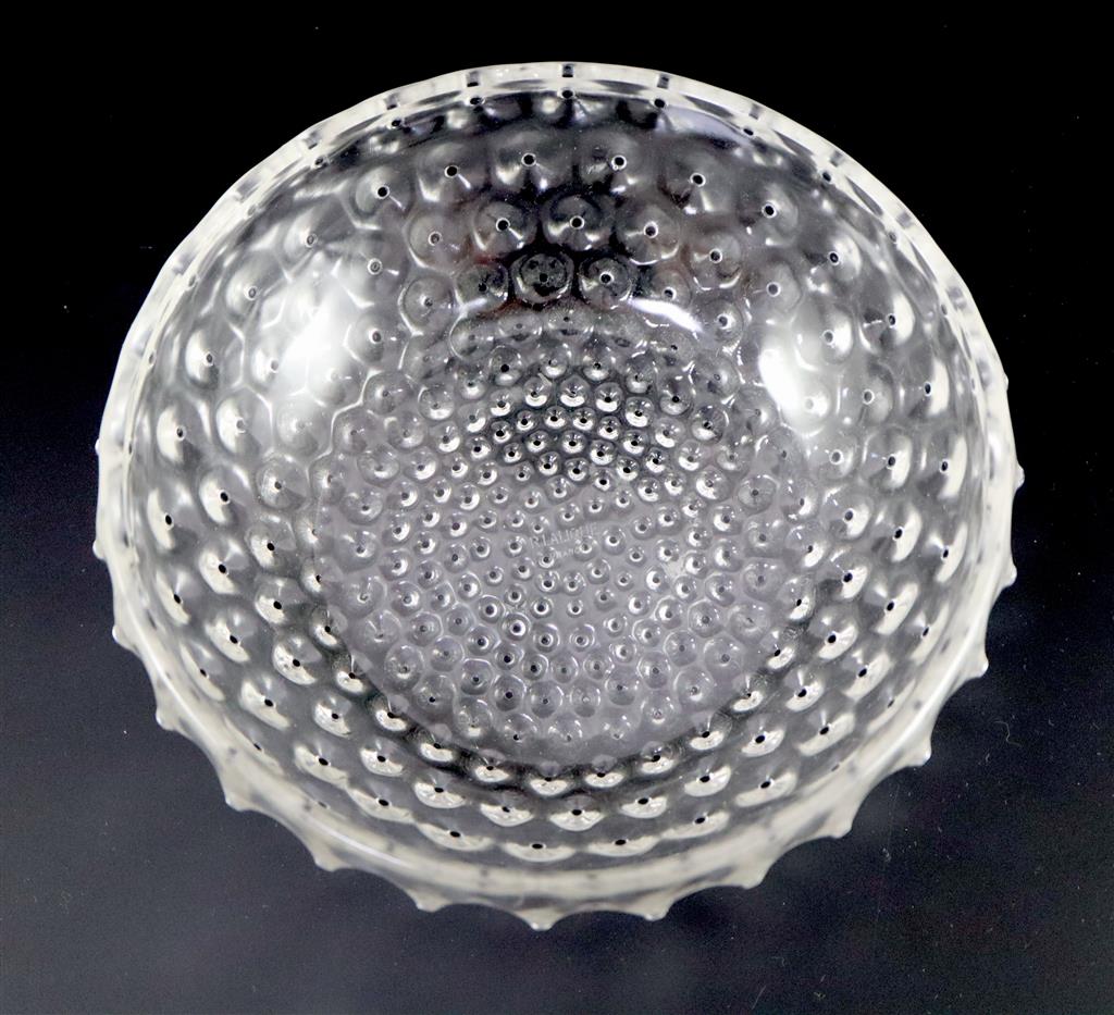 René Lalique. A pre-war Cactus pattern bowl, no.3281?, designed in 1933, 20cm diameter